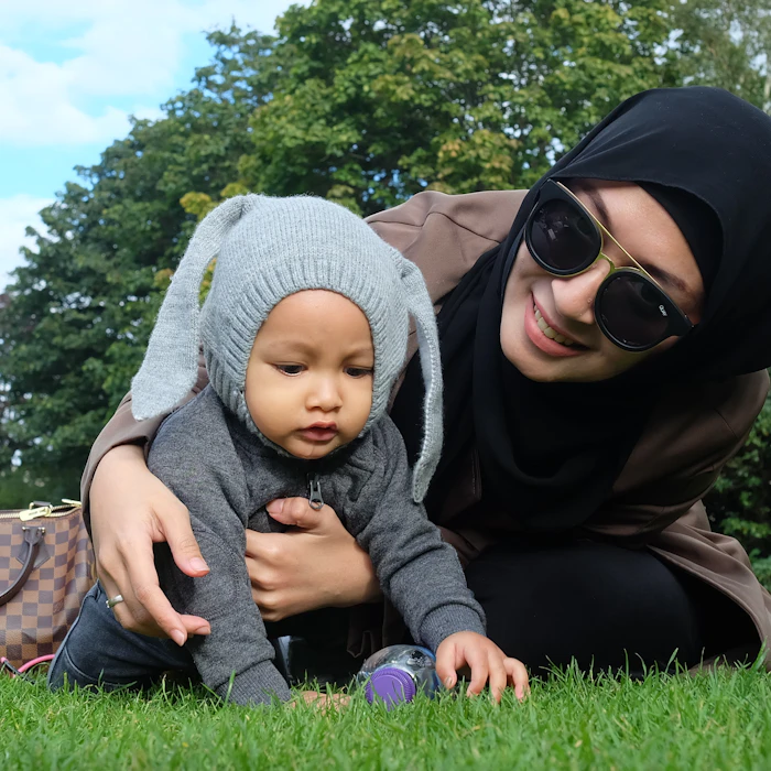 10 Rekomendasi Perlengkapan untuk Membawa Bayi Travelling ke Luar Negeri