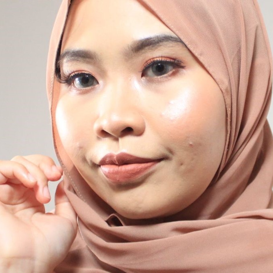 10 Rekomendasi Produk Skincare untuk Kulit Kombinasi Sensitif dan Mudah Berjerawat