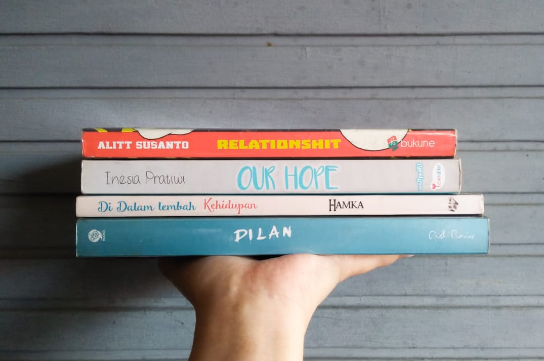 7 Rekomendasi Pilihan Bacaan untuk Akhir Pekan 