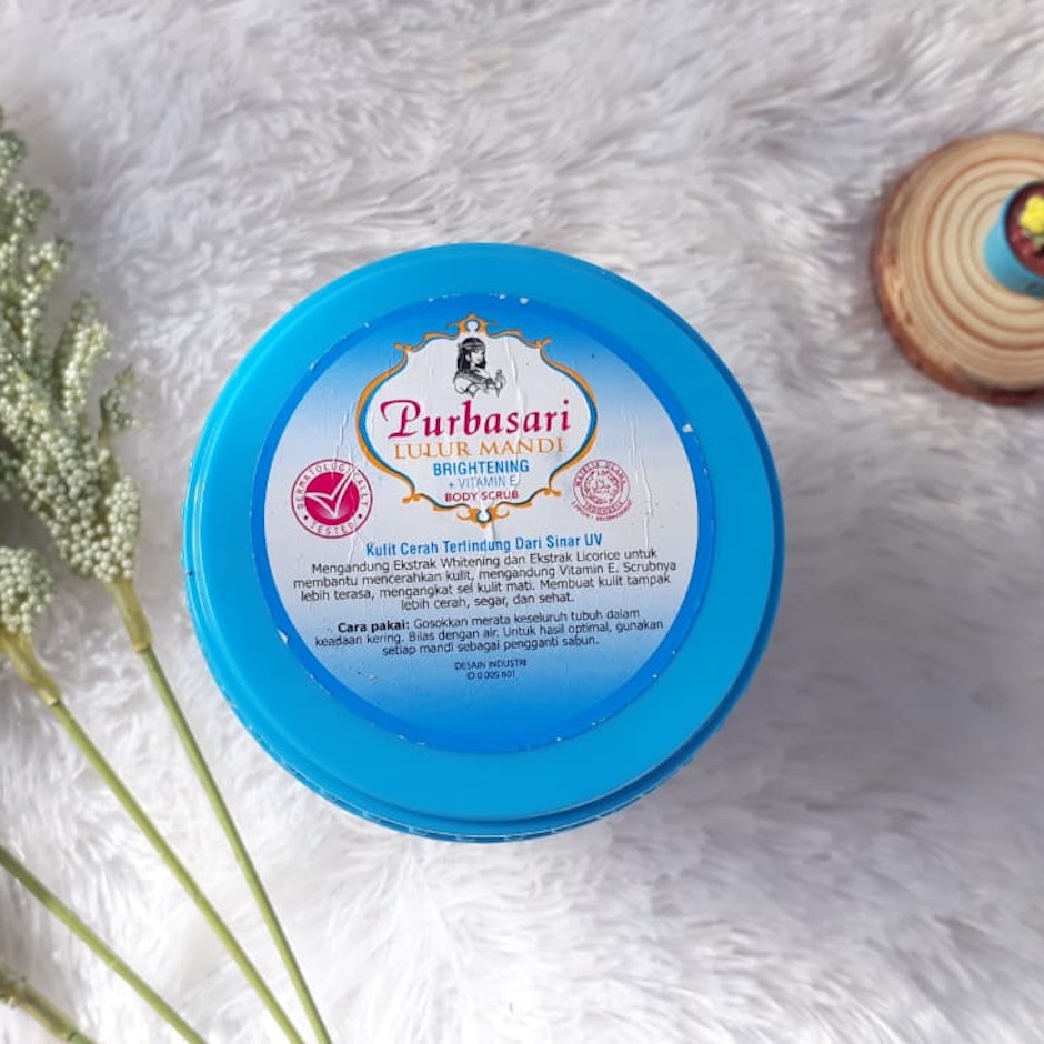 7 Rekomendasi Lulur dengan Harga Terjangkau yang Bisa Mencerahkan Kulit