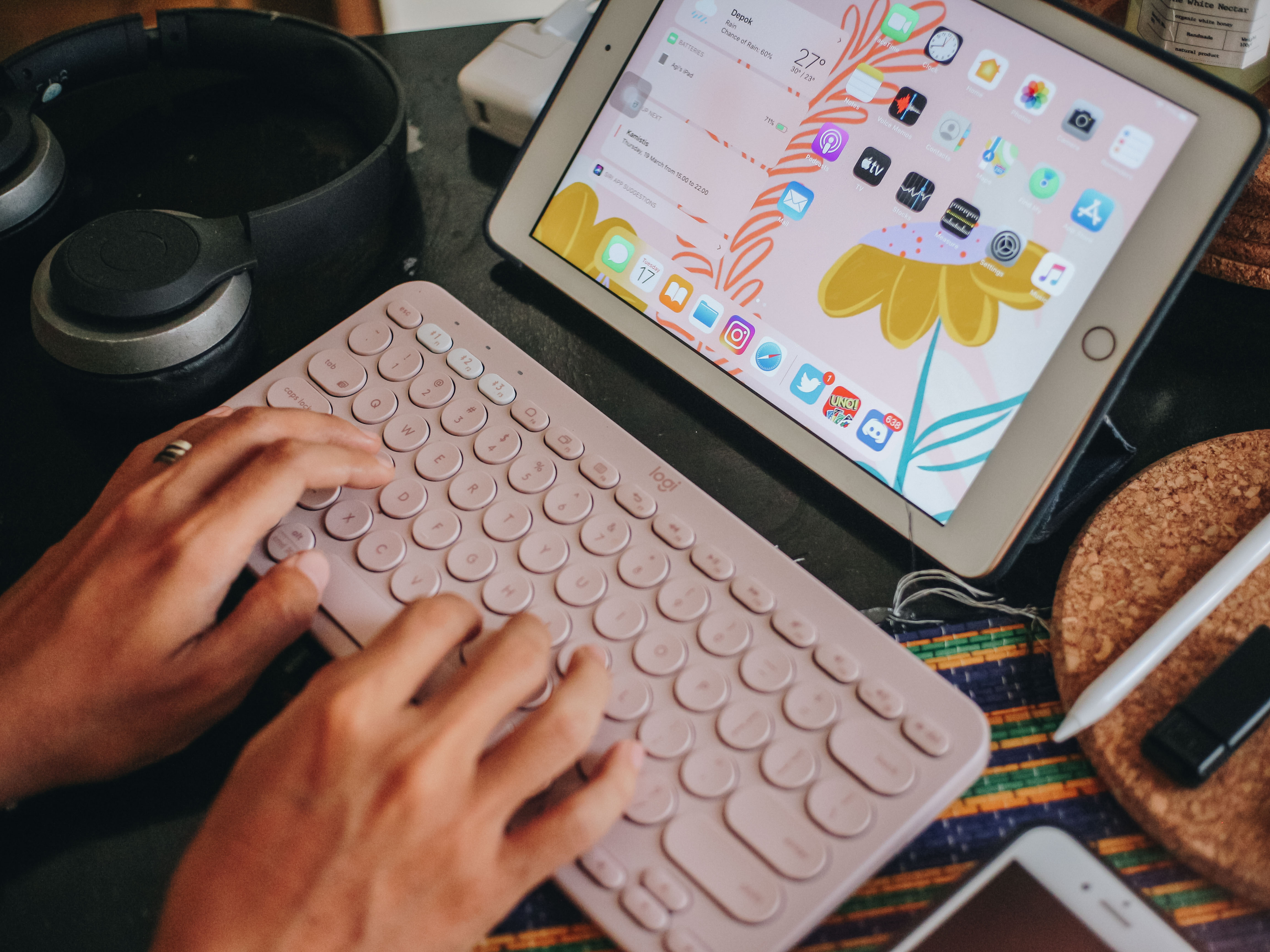 7 Rekomendasi Aksesoris iPad untuk Meningkatkan Produktivitas Bekerja 