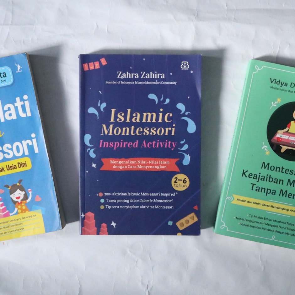 7 Rekomendasi Buku Bacaan Bagi Orang tua dan Guru untuk Belajar Montessori 