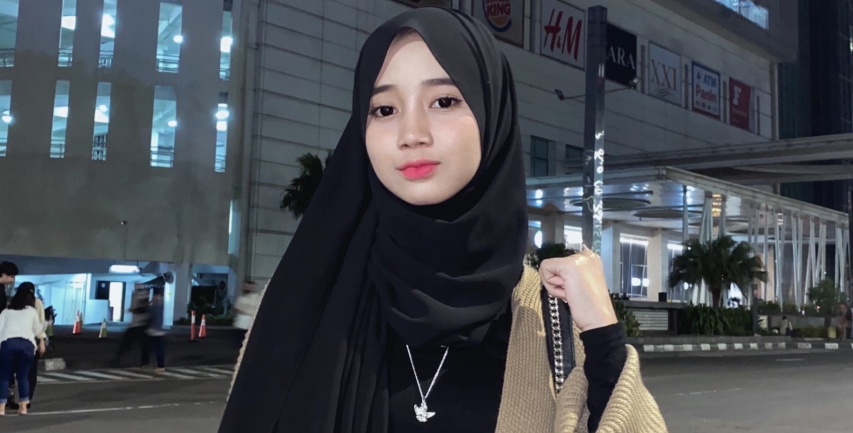 7 Rekomendasi Foundation untuk Sehari-hari