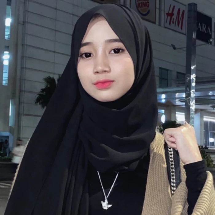 7 Rekomendasi Foundation untuk Sehari-hari
