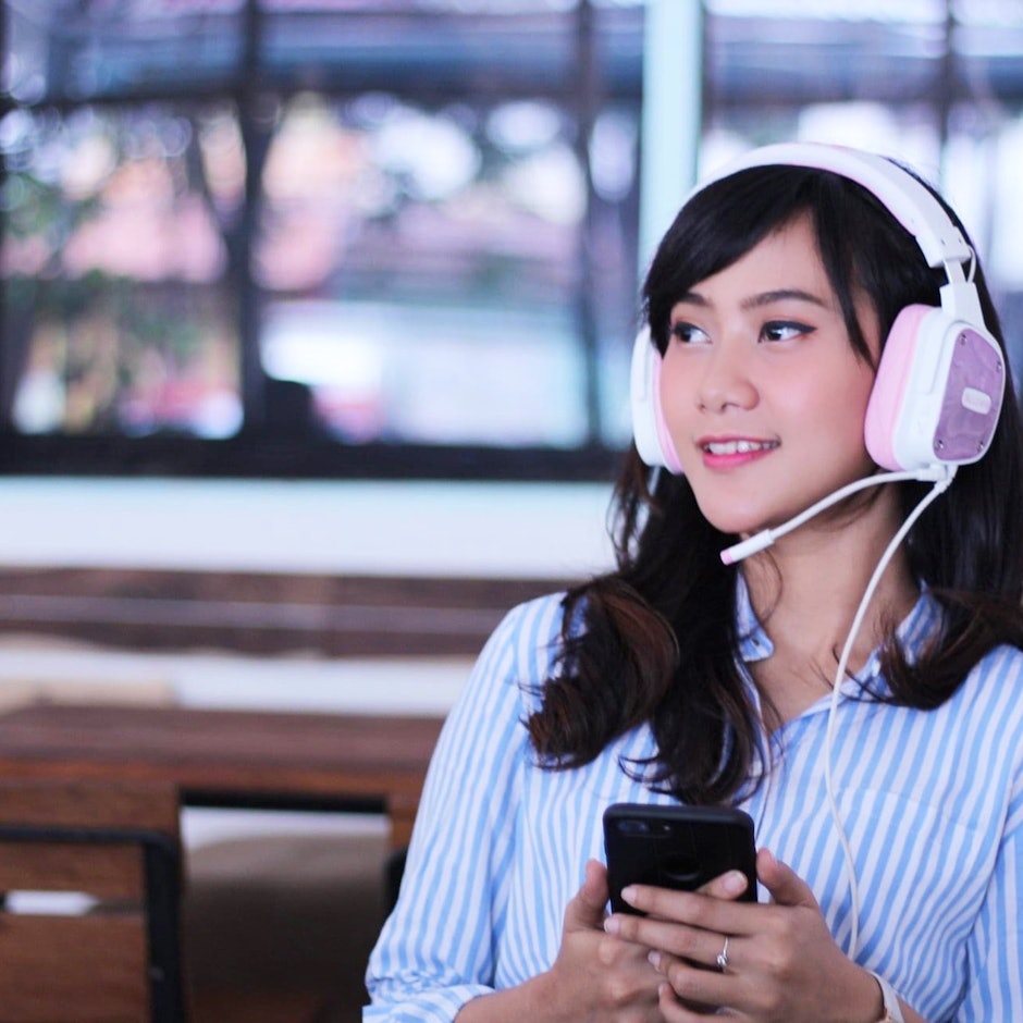 Beauty: 10 Produk Skincare untuk Kulit Sehat Rekomendasi Indri Sherlyana