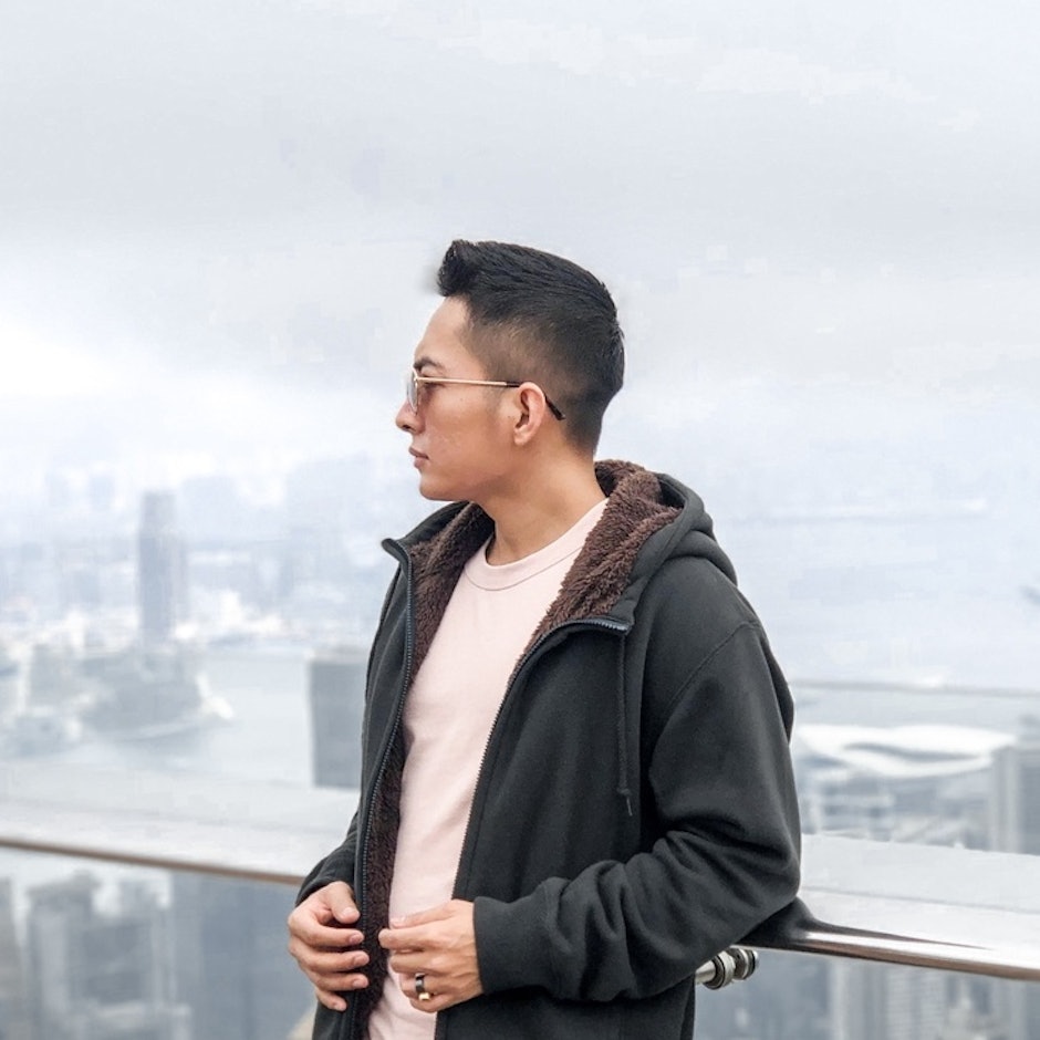 Olahraga: 7 Outfit untuk Tampil Kece di Gym Rekomendasi Adi Syahreza