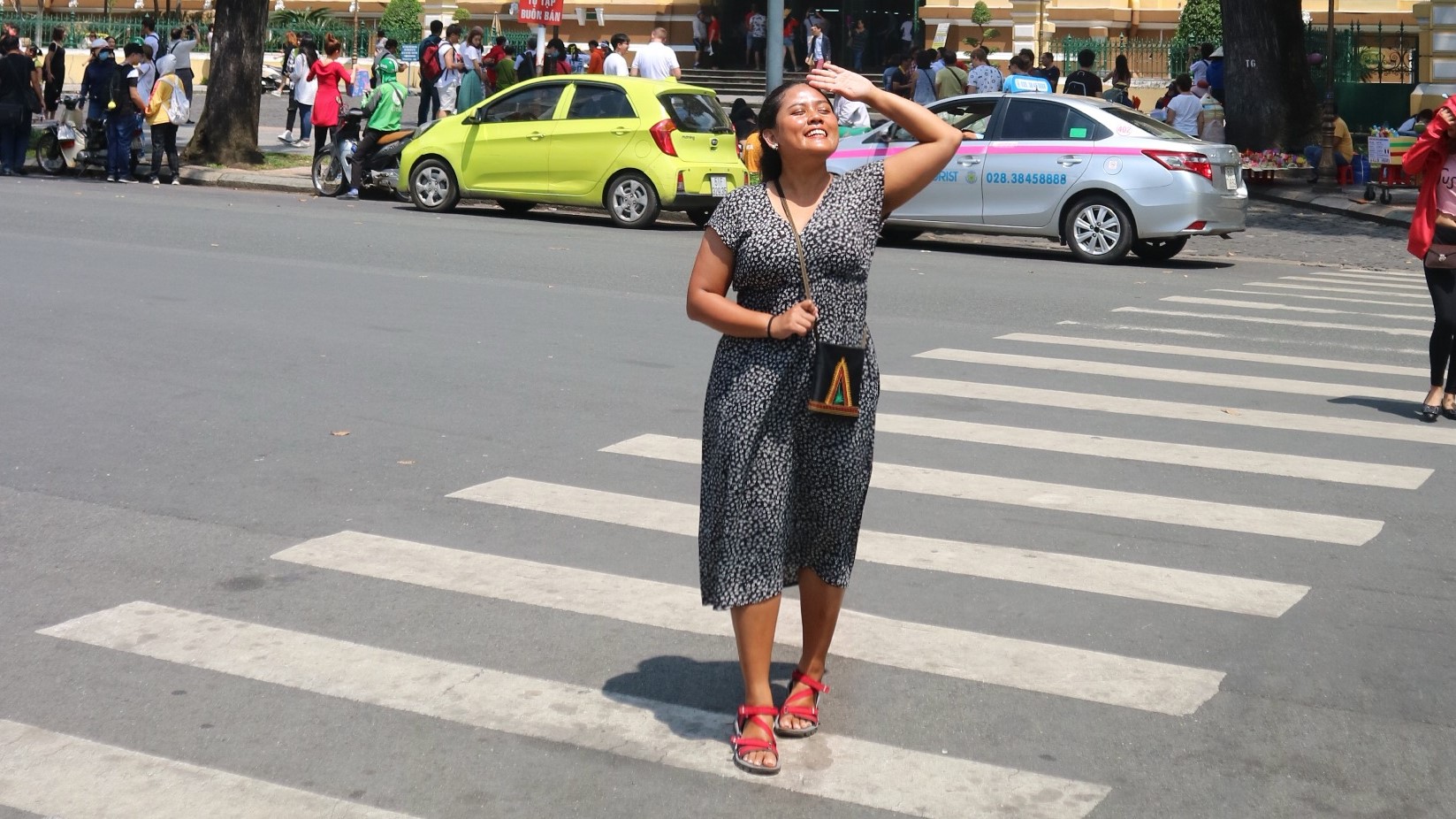 7 Rekomendasi Produk Sandal yang Nyaman untuk Travelling 