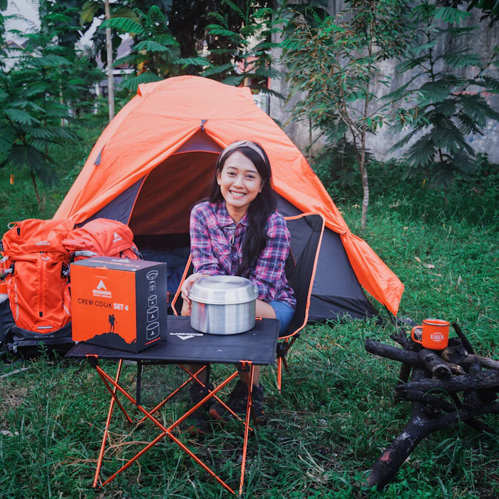 8 Rekomendasi Perlengkapan Outdoor Tambahan yang Cocok Dibawa saat Camping Ceria