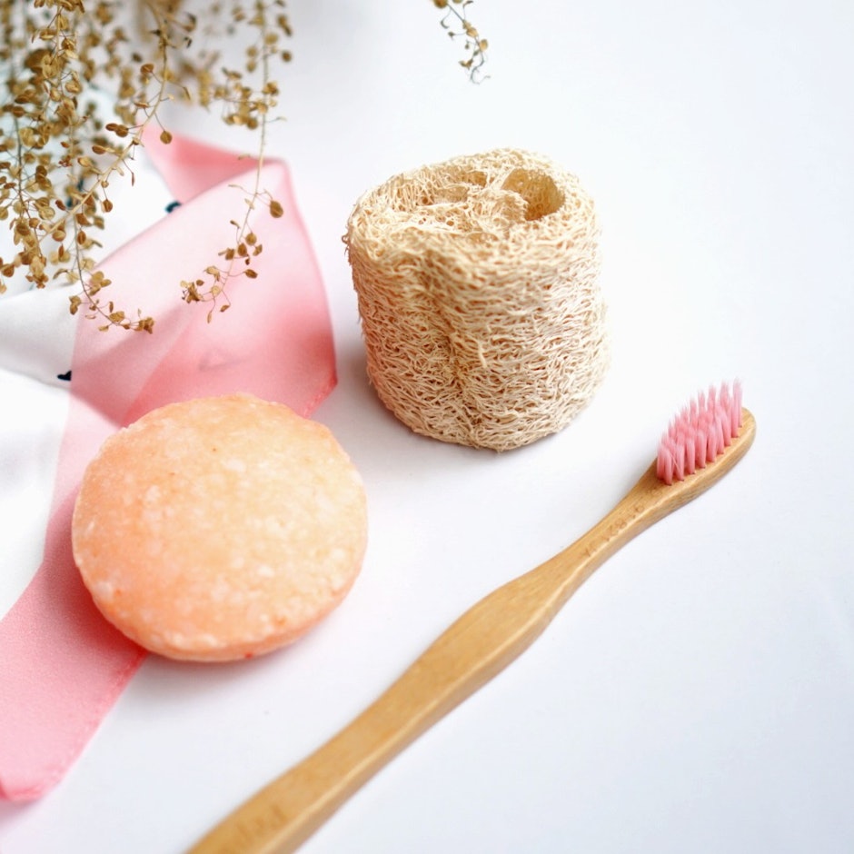 7 Rekomendasi Peralatan Mandi yang Eco-Friendly