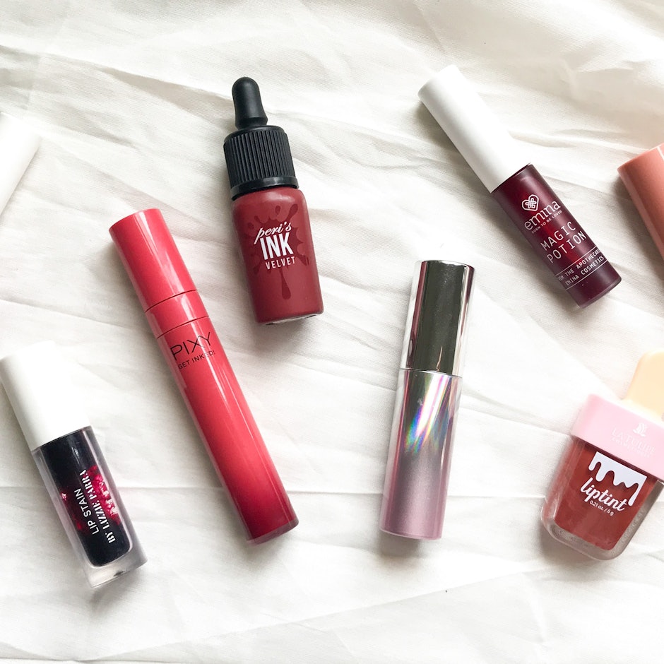 8 Rekomendasi Lip Tint untuk Bibir Gelap