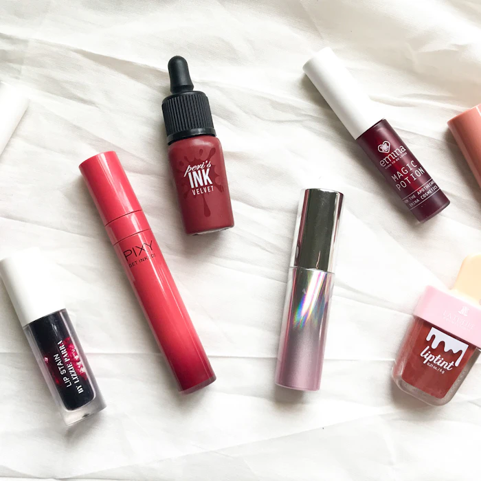 8 Rekomendasi Lip Tint untuk Bibir Gelap