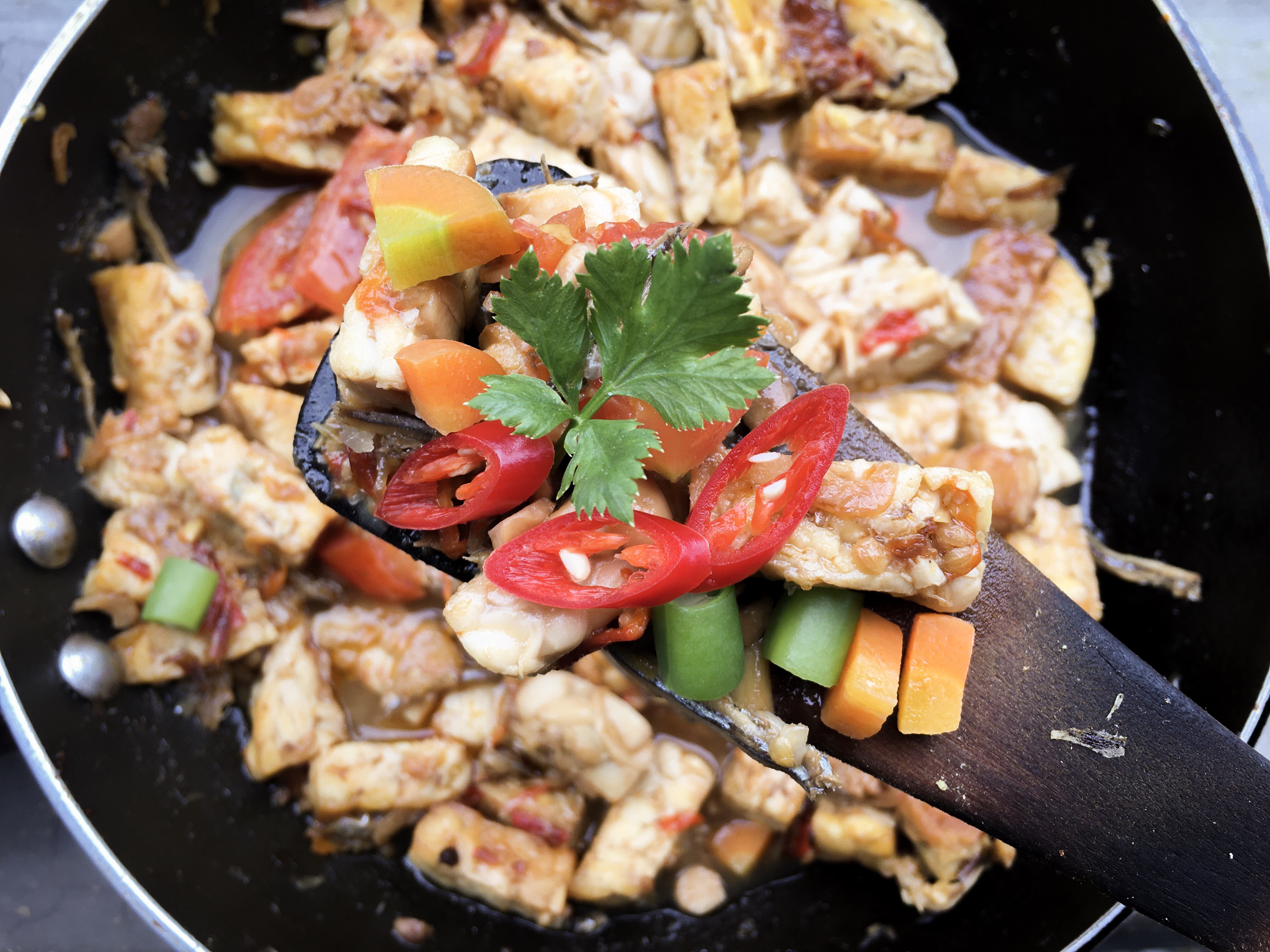 8 Rekomendasi Produk Kecap dan Saus untuk Membuat Makanan Semakin Lezat 