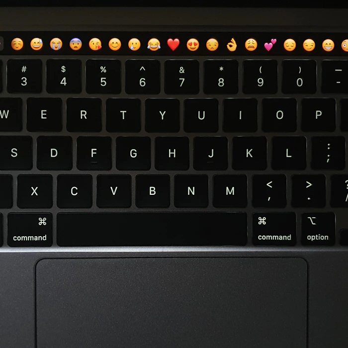 10 Rekomendasi Produk Penunjang untuk Menulis Microblog di Instagram