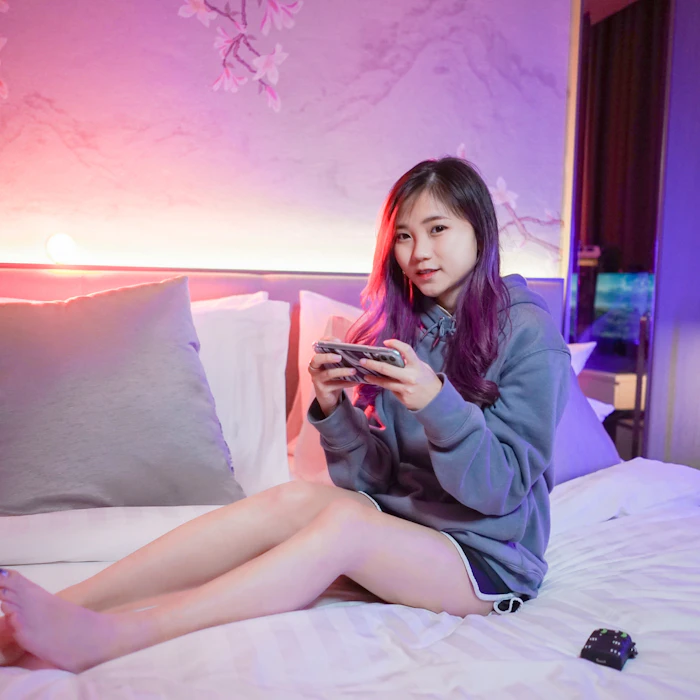 Gaming: 9 Produk untuk Gamer Wanita Rekomendasi Lopiinaz