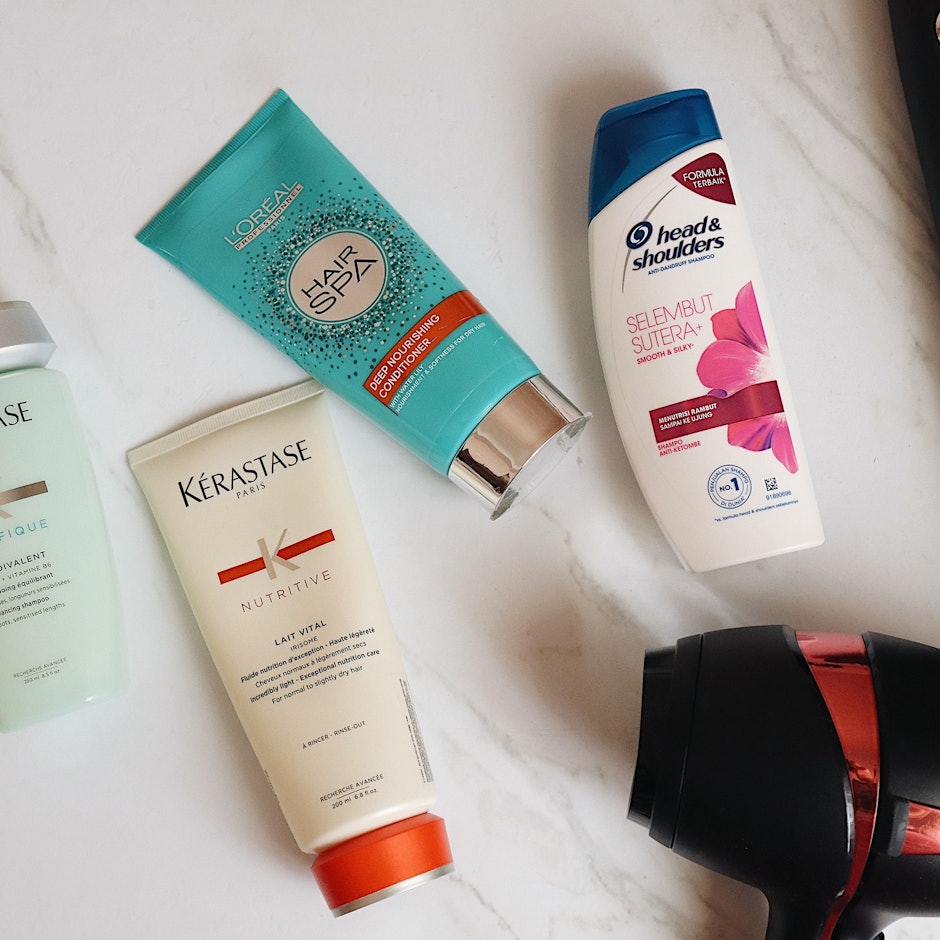 7 Rekomendasi Produk Haircare untuk Kulit Kepala Berminyak dan Rambut Kering