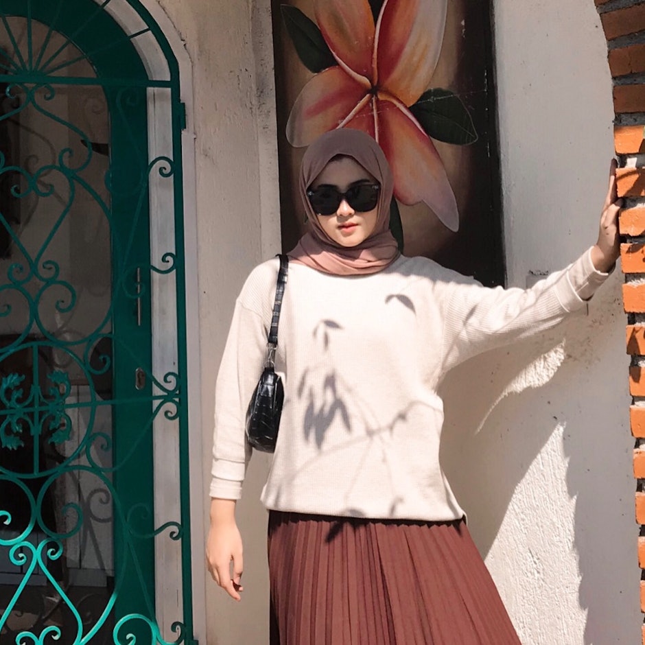 Top 7 Rekomendasi Items untuk OOTD Street Hijab