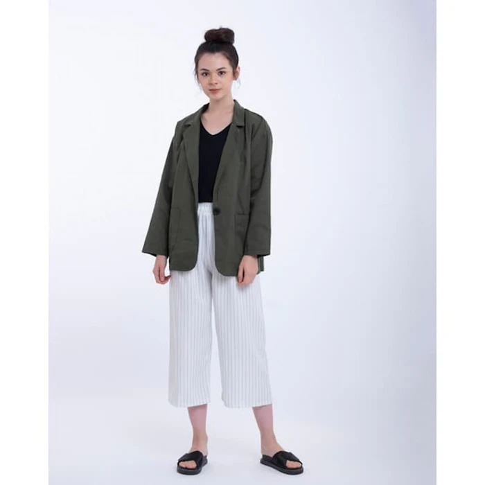 This Is April Cora Blazer Translation missing: id.activerecord.decorators.item_part_image/alt