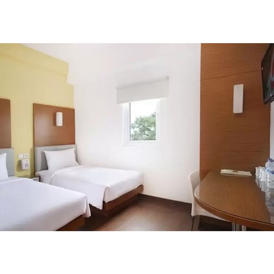 Amaris Hotel Malang Translation missing: id.activerecord.decorators.item_part_image/alt