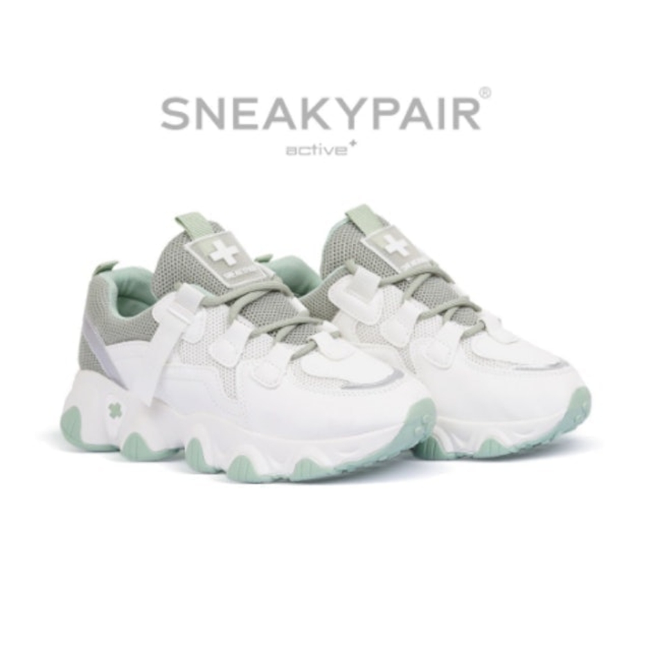 SNEAKYPAIR Kallaya Translation missing: id.activerecord.decorators.item_part_image/alt