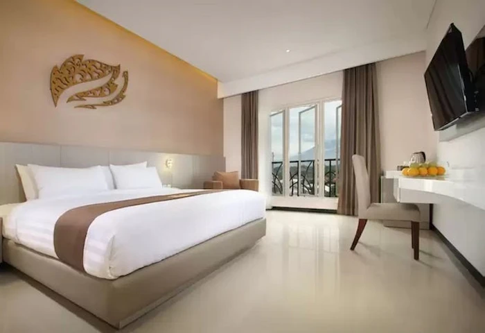 GETS Hotel Translation missing: id.activerecord.decorators.item_part_image/alt