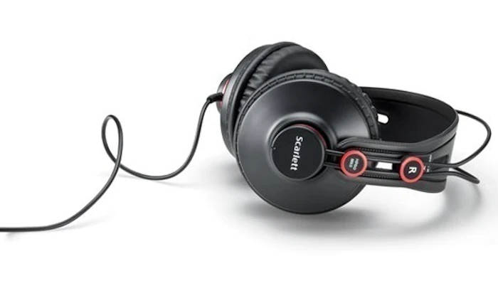 Focusrite Scarlett Solo Studio 2nd Gen Translation missing: id.activerecord.decorators.item_part_image/alt