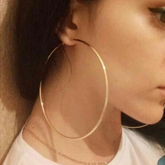 Anting Bulat Besar Warna Gold Translation missing: id.activerecord.decorators.item_part_image/alt