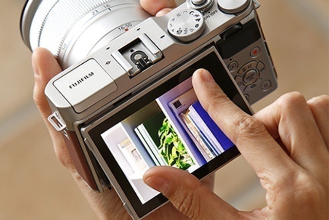 Fujifilm  X-A3 Translation missing: id.activerecord.decorators.item_part_image/alt