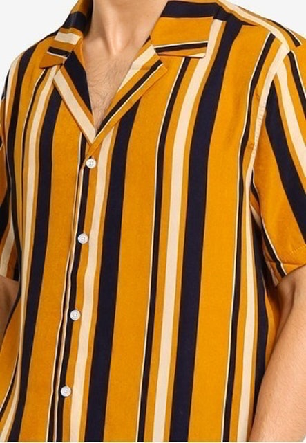 ZALORA BASICS  Basic Printed Revere Collar Shirt Translation missing: id.activerecord.decorators.item_part_image/alt