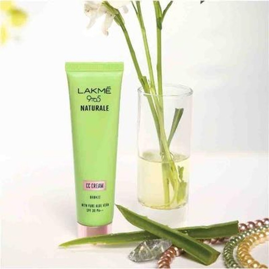 Lakme 9to5 Naturale CC Cream Translation missing: id.activerecord.decorators.item_part_image/alt