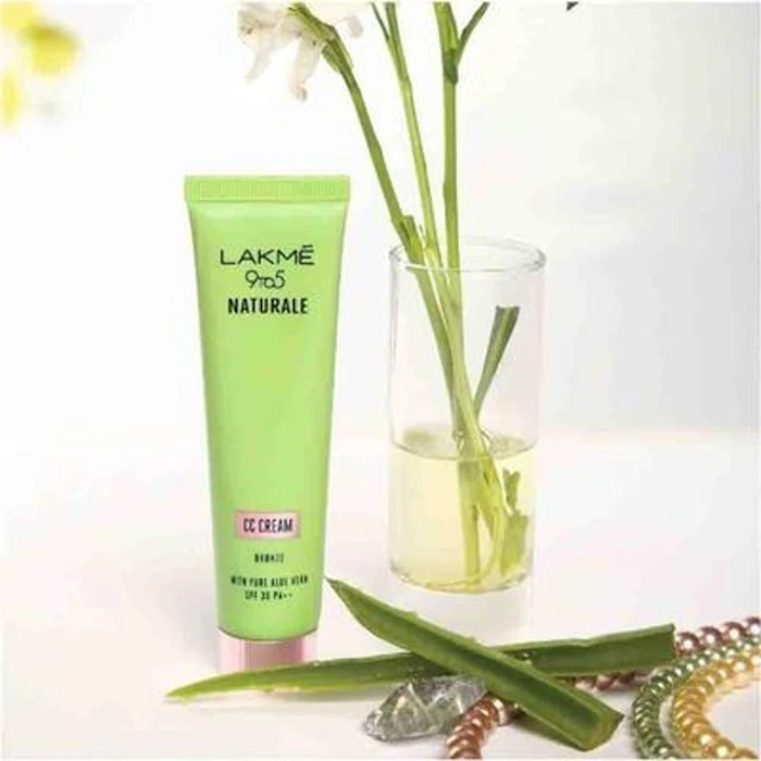 Lakme 9to5 Naturale CC Cream Translation missing: id.activerecord.decorators.item_part_image/alt