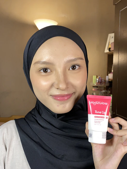 Suntone Wisdom Indonesia Glad2Glow Brightening Tone Up Cream Translation missing: id.activerecord.decorators.item_part_image/alt