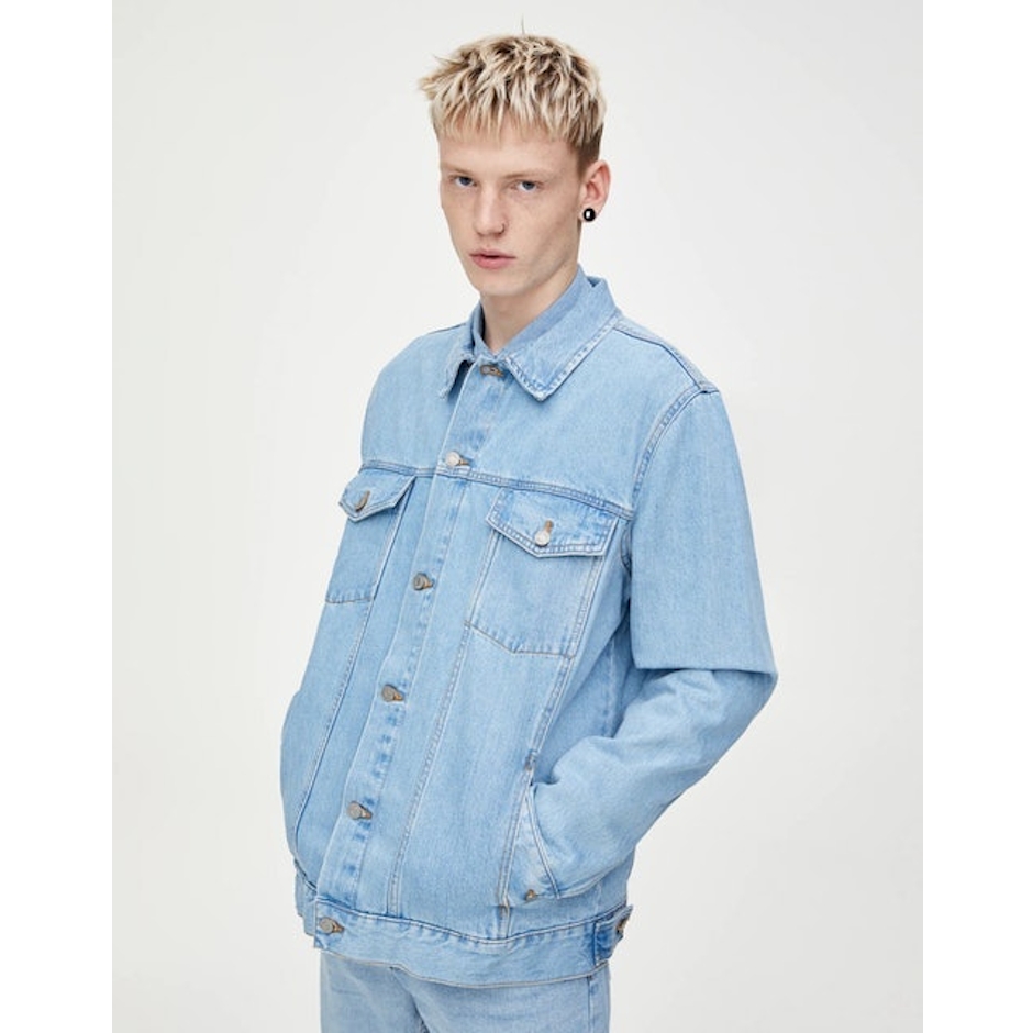 Pull and Bear Blue Denim Regular Fit Jacket Translation missing: id.activerecord.decorators.item_part_image/alt