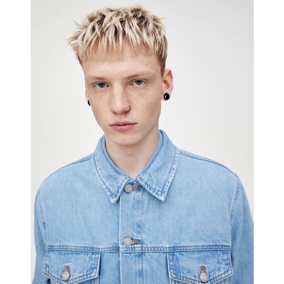 Pull and Bear Blue Denim Regular Fit Jacket Translation missing: id.activerecord.decorators.item_part_image/alt