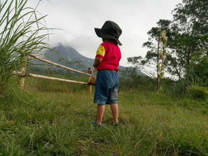 Topi Rimba Anak Translation missing: id.activerecord.decorators.item_part_image/alt