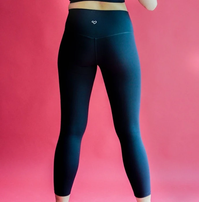 selflove.active Love Legging Translation missing: id.activerecord.decorators.item_part_image/alt