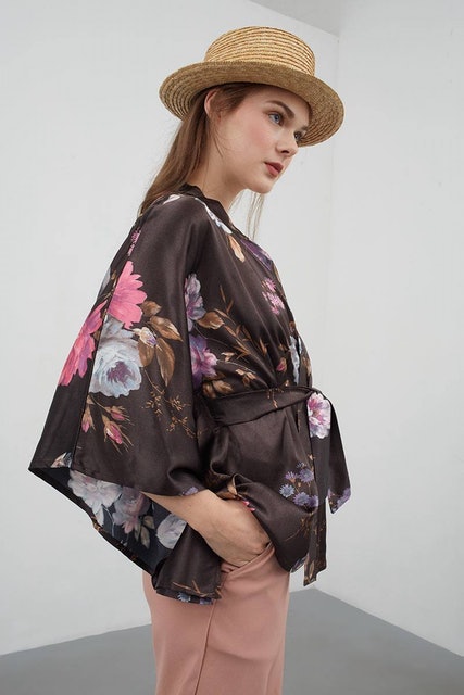 Berrybenka  Brigit Floral Kimono Translation missing: id.activerecord.decorators.item_part_image/alt
