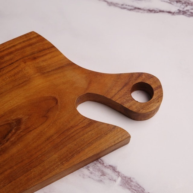 Brewsuniq Teak Wooden Serving Board W Handle 40.5 x 16.2cm Translation missing: id.activerecord.decorators.item_part_image/alt