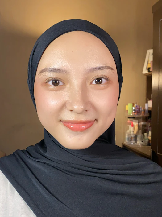 Suntone Wisdom Indonesia Glad2Glow Brightening Lip Serum Translation missing: id.activerecord.decorators.item_part_image/alt