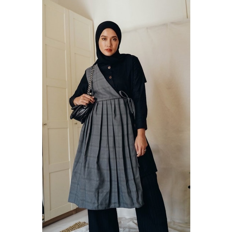 Shopataleen Isyana Tunik Translation missing: id.activerecord.decorators.item_part_image/alt