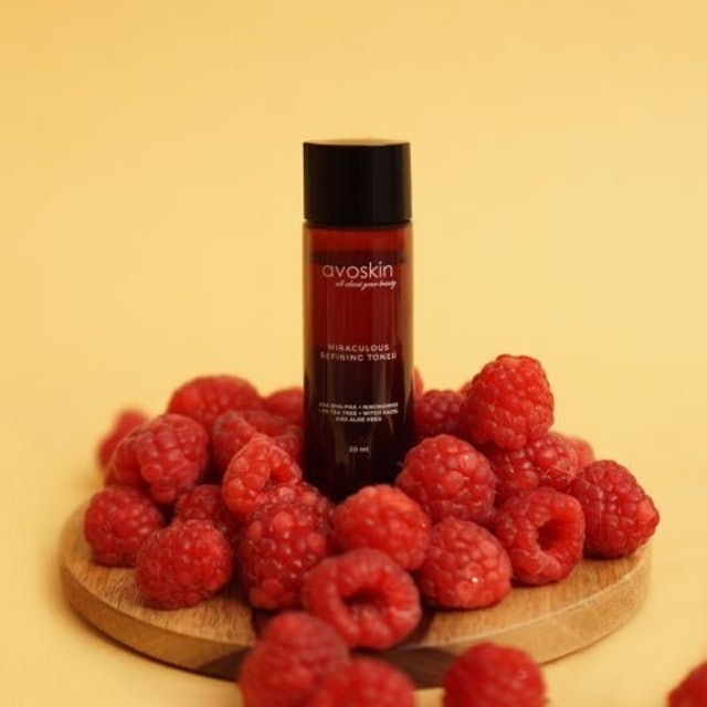 Avoskin Miraculous Refining Toner Translation missing: id.activerecord.decorators.item_part_image/alt