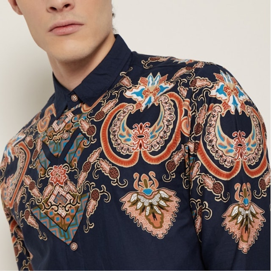 M231 Kemeja Pria Batik Warna Navy 1699 Translation missing: id.activerecord.decorators.item_part_image/alt