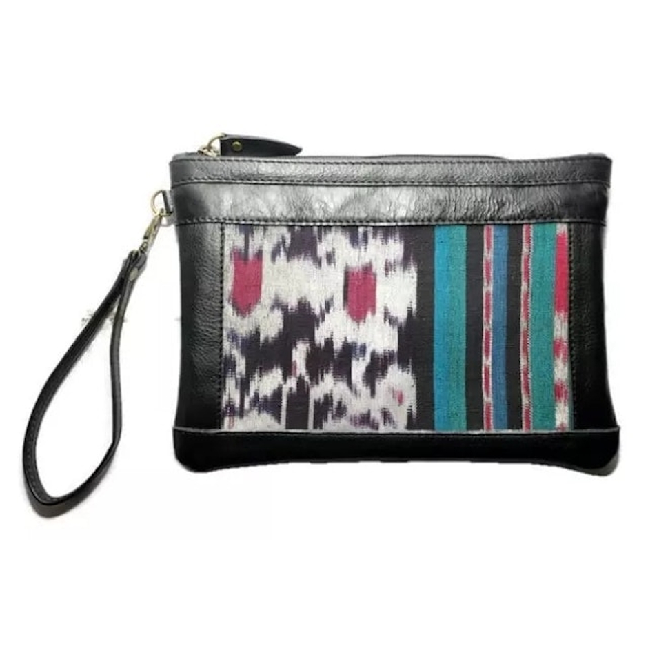 Rafa Tenun Troso Premium Leather Travel Pouch Translation missing: id.activerecord.decorators.item_part_image/alt