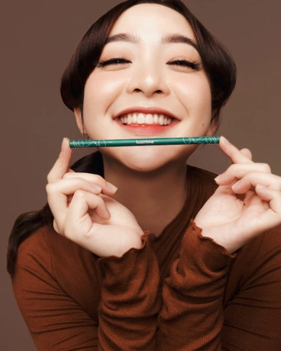 LUXCRIME Slim Triangle Precision Brow Pencil Translation missing: id.activerecord.decorators.item_part_image/alt