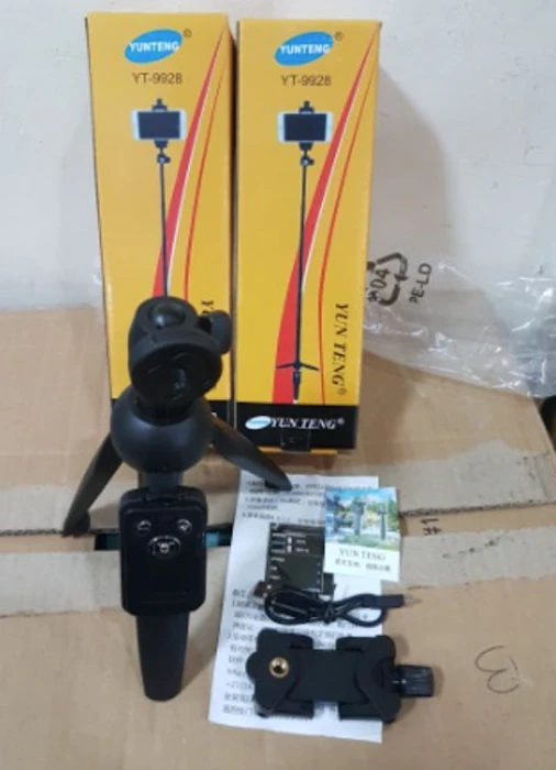 YUNTENG Tongsis Tripod Bluetooth Remote Translation missing: id.activerecord.decorators.item_part_image/alt