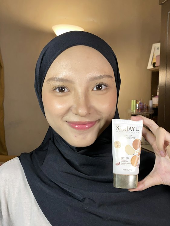PT Martina Berto Tbk Sariayu Tinted Moisturizer Translation missing: id.activerecord.decorators.item_part_image/alt