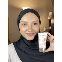 PT Martina Berto Tbk Sariayu Tinted Moisturizer Translation missing: id.activerecord.decorators.item_part_image/alt
