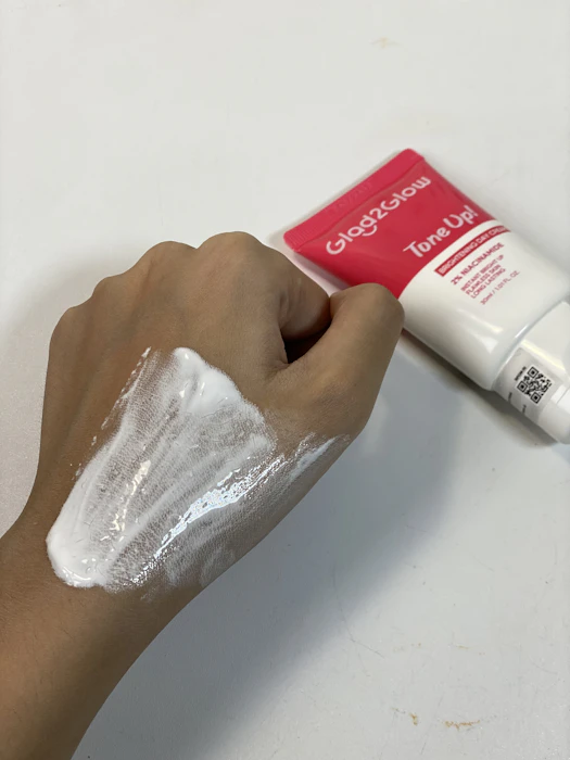 Suntone Wisdom Indonesia Glad2Glow Brightening Tone Up Cream Translation missing: id.activerecord.decorators.item_part_image/alt