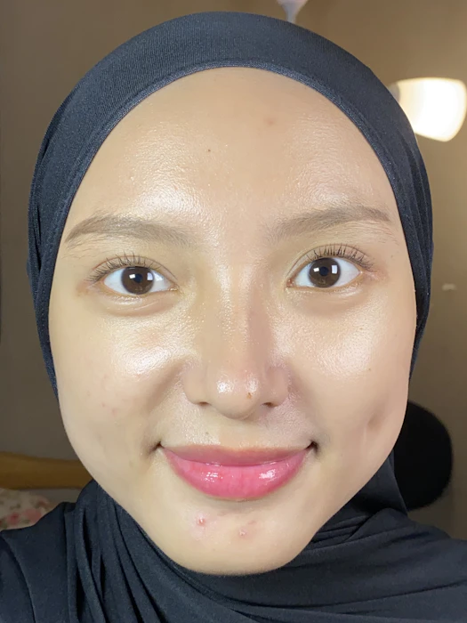 Paragon Technology and Innovation Wardah UV Shield Tinted Tone Up SPF 50 PA++++ Translation missing: id.activerecord.decorators.item_part_image/alt