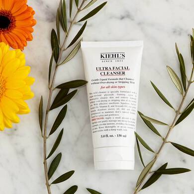Kiehl's  Ultra Facial Cleanser Translation missing: id.activerecord.decorators.item_part_image/alt