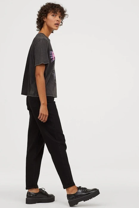 H&M T-shirt With A Motif Translation missing: id.activerecord.decorators.item_part_image/alt